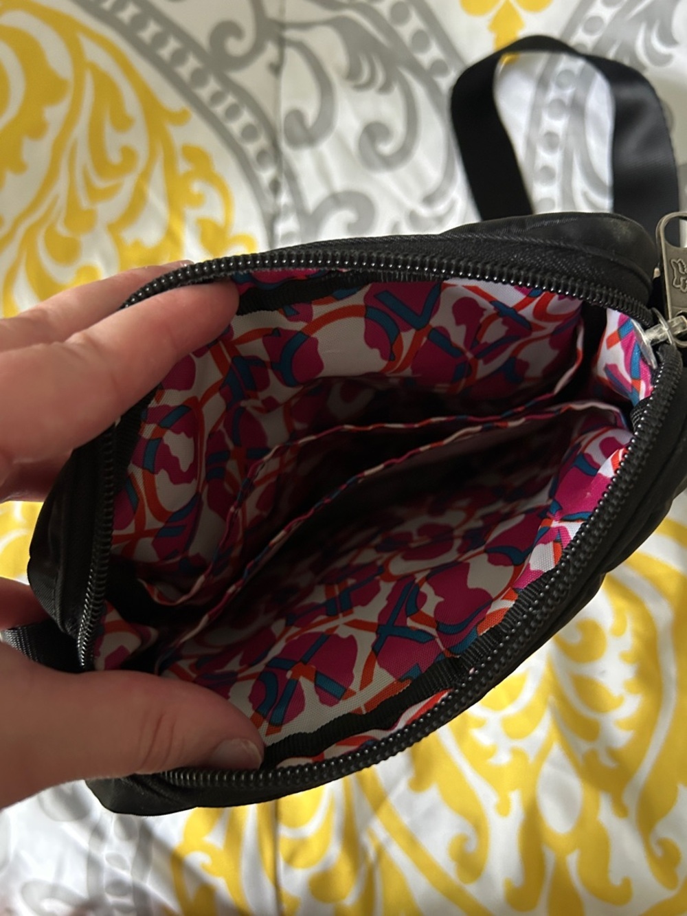 Fox Black Messenger Bag | Pink Logo Crossbody Shoulder Bag - Picture 2 of 2